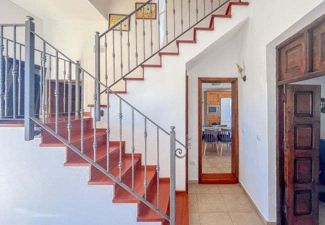 Casa en Moya - Moya Rooftop House - 3BR Casa en Moya - Moya Rooftop House - 3BR