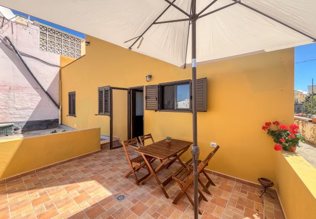 Casa en Moya - Moya Rooftop House - 3BR