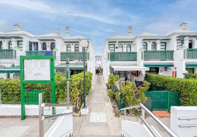 Bungalow en San Bartolomé de Tirajana - Maspalomas Duplex - Private Terrace Bungalow en San Bartolomé de Tirajana - Maspalomas Duplex - Private Terrace