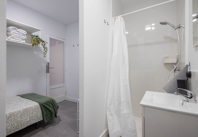 Alquiler por habitaciones en Las Palmas de Gran Canaria - Coliving Mol-Terrace, Private TV & Fridge - 1 Alquiler por habitaciones en Las Palmas de Gran Canaria - Coliving Mol-Terrace, Private TV & Fridge - 1