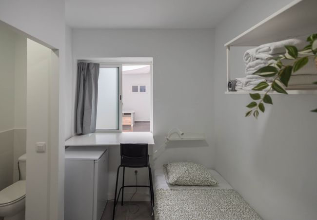 Alquiler por habitaciones en Las Palmas de Gran Canaria - Coliving Mol-Terrace, Private TV & Fridge - 1 Alquiler por habitaciones en Las Palmas de Gran Canaria - Coliving Mol-Terrace, Private TV & Fridge - 1