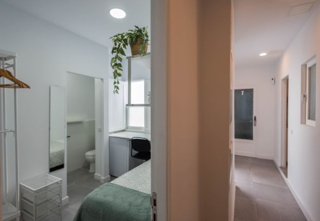 Alquiler por habitaciones en Las Palmas de Gran Canaria - Coliving Mol-Terrace, Private TV & Fridge - 1 Alquiler por habitaciones en Las Palmas de Gran Canaria - Coliving Mol-Terrace, Private TV & Fridge - 1