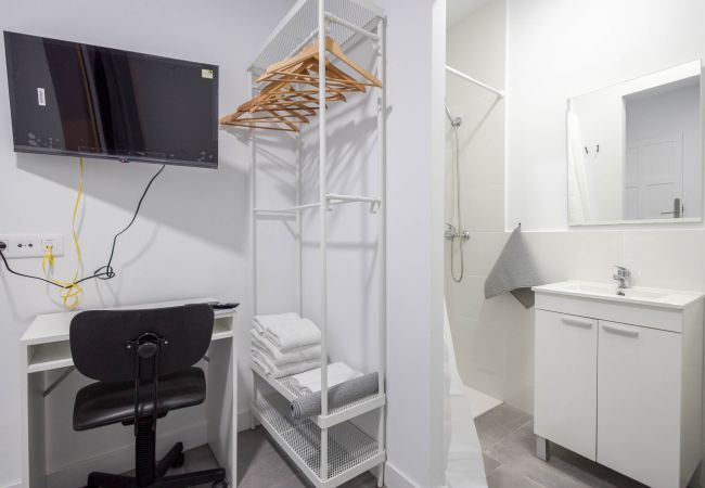 Alquiler por habitaciones en Las Palmas de Gran Canaria - Coliving Mol-Terrace, Private TV & Fridge - 1 Alquiler por habitaciones en Las Palmas de Gran Canaria - Coliving Mol-Terrace, Private TV & Fridge - 1