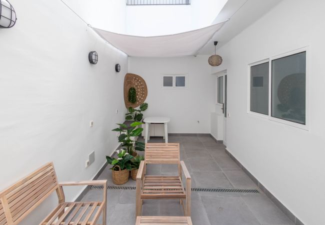 Alquiler por habitaciones en Las Palmas de Gran Canaria - Coliving Mol-Terrace, Private TV & Fridge - 2 Alquiler por habitaciones en Las Palmas de Gran Canaria - Coliving Mol-Terrace, Private TV & Fridge - 2