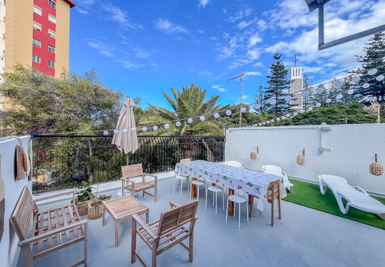 Alquiler por habitaciones en Las Palmas de Gran Canaria - Coliving Mol-Terrace, Private TV & Fridge - 2