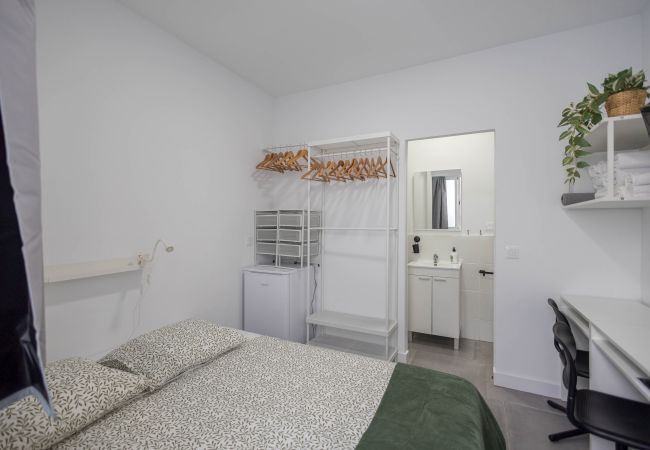 Alquiler por habitaciones en Las Palmas de Gran Canaria - Coliving Mol-Terrace, Private TV & Fridge - 7 Alquiler por habitaciones en Las Palmas de Gran Canaria - Coliving Mol-Terrace, Private TV & Fridge - 7