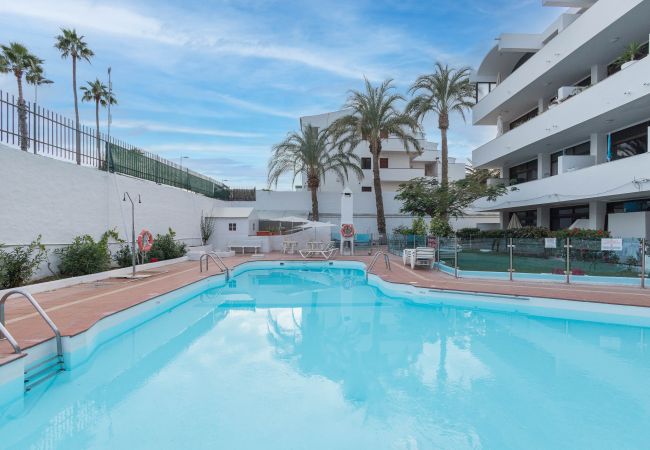 Apartamento en San Bartolomé de Tirajana - Home w/ Terrace in Playa del Inglés-Pool & Beach Apartamento en San Bartolomé de Tirajana - Home w/ Terrace in Playa del Inglés-Pool & Beach