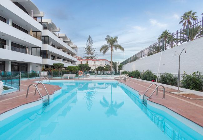 Apartamento en San Bartolomé de Tirajana - Home w/ Terrace in Playa del Inglés-Pool & Beach Apartamento en San Bartolomé de Tirajana - Home w/ Terrace in Playa del Inglés-Pool & Beach