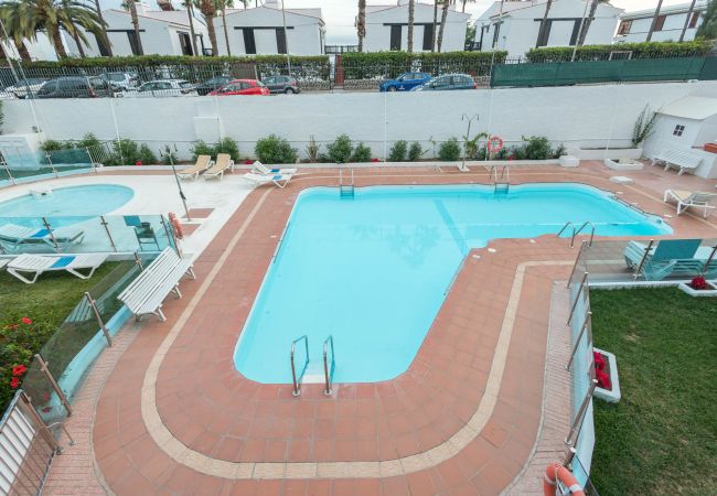 Apartamento en San Bartolomé de Tirajana - Home w/ Terrace in Playa del Inglés-Pool & Beach Apartamento en San Bartolomé de Tirajana - Home w/ Terrace in Playa del Inglés-Pool & Beach