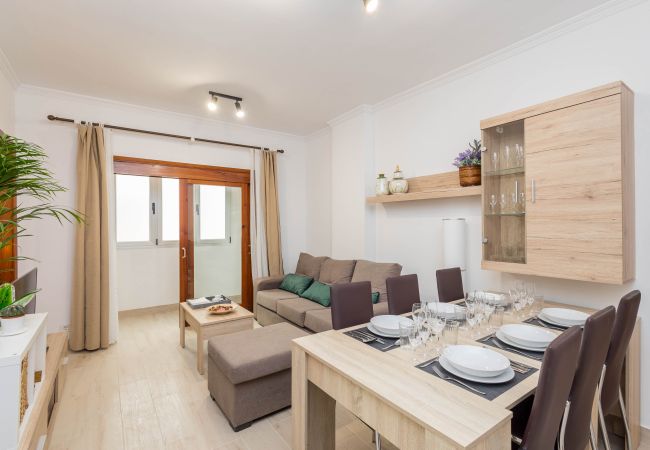 Apartamento en Las Palmas de Gran Canaria - Cozy Mesa Y López Home& Courtyard 5' Las Canteras Apartamento en Las Palmas de Gran Canaria - Cozy Mesa Y López Home& Courtyard 5' Las Canteras