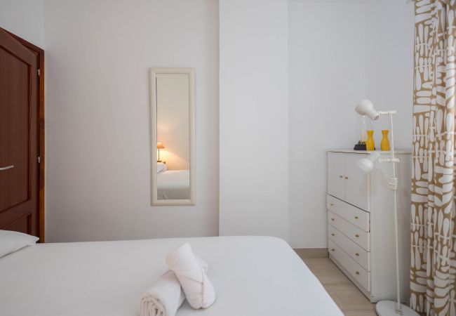Apartamento en Las Palmas de Gran Canaria - Cozy Mesa Y López Home& Courtyard 5' Las Canteras Apartamento en Las Palmas de Gran Canaria - Cozy Mesa Y López Home& Courtyard 5' Las Canteras