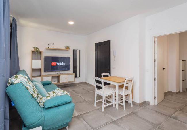 Apartamento en Las Palmas de Gran Canaria - Deluxe Toni Flat - Parking & 5min Las Canteras