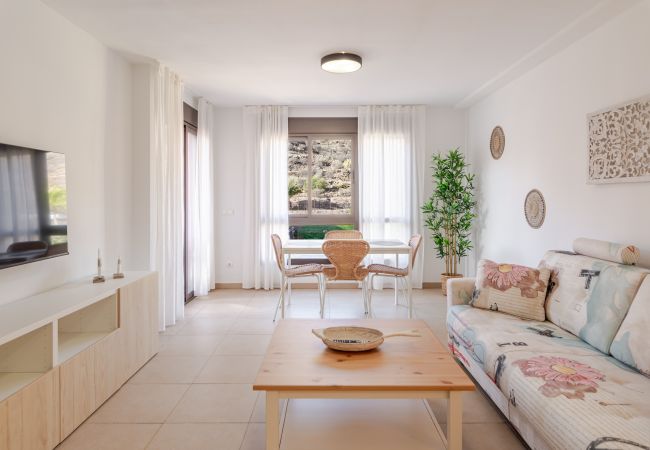 Apartamento en Arona - El Mocan Deluxe House - Padel, Pool & Terrace Apartamento en Arona - El Mocan Deluxe House - Padel, Pool & Terrace