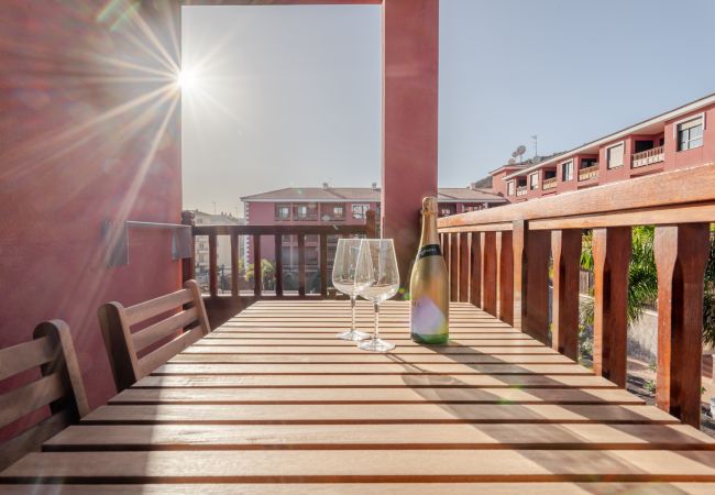 Apartamento en Arona - El Mocan Deluxe House - Padel, Pool & Terrace Apartamento en Arona - El Mocan Deluxe House - Padel, Pool & Terrace