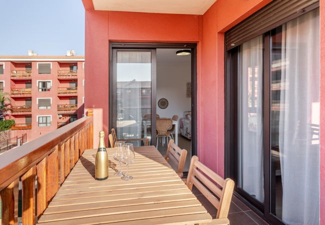 Apartamento en Arona - El Mocan Deluxe House - Padel, Pool & Terrace Apartamento en Arona - El Mocan Deluxe House - Padel, Pool & Terrace