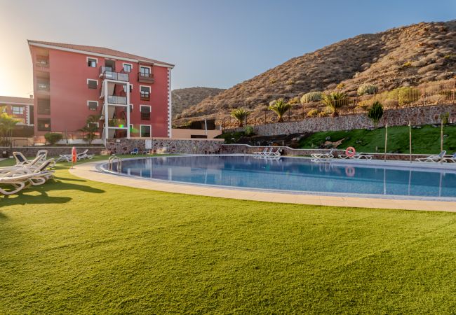Apartamento en Arona - El Mocan Deluxe House - Padel, Pool & Terrace Apartamento en Arona - El Mocan Deluxe House - Padel, Pool & Terrace