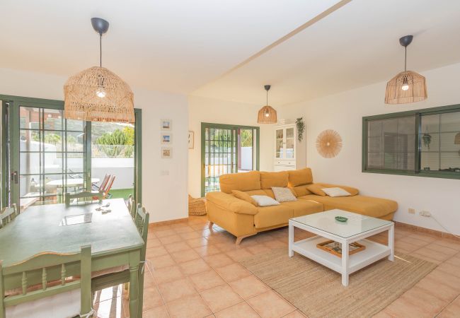 Casa en Agaete - 3BR Color & Salt Notes House-Pool & Garden Casa en Agaete - 3BR Color & Salt Notes House-Pool & Garden