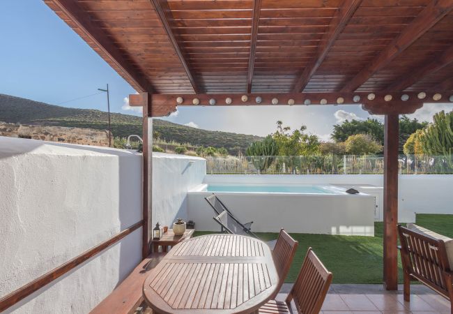 Casa en Agaete - 3BR Color & Salt Notes House-Pool & Garden Casa en Agaete - 3BR Color & Salt Notes House-Pool & Garden