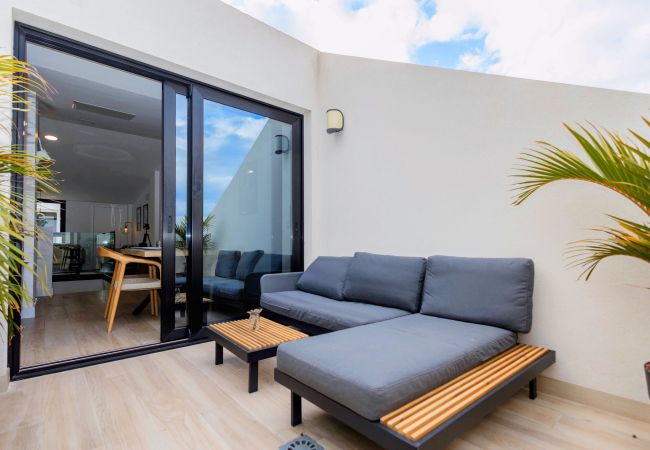 Apartamento en Las Palmas de Gran Canaria - 3BR Portview Luxury Penthouse & Terrace Apartamento en Las Palmas de Gran Canaria - 3BR Portview Luxury Penthouse & Terrace