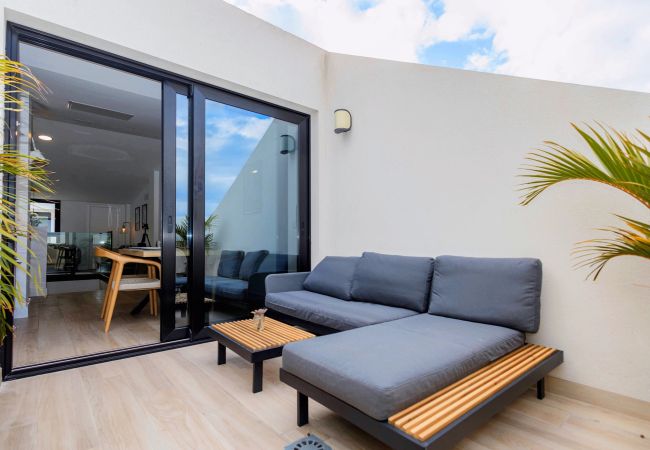 Apartamento en Las Palmas de Gran Canaria - 3BR Portview Luxury Penthouse & Terrace Apartamento en Las Palmas de Gran Canaria - 3BR Portview Luxury Penthouse & Terrace
