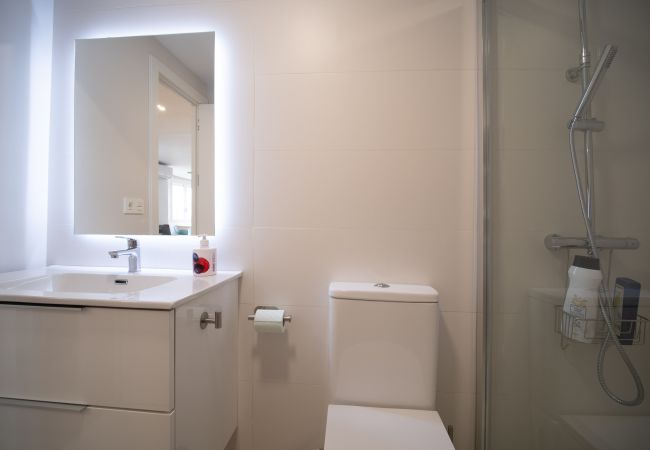 Apartamento en Benidorm - 2BR Ocean II Flat - Parking & 2’ to Levante Beach Apartamento en Benidorm - 2BR Ocean II Flat - Parking & 2’ to Levante Beach