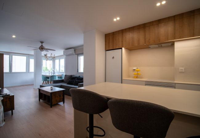 Apartamento en Benidorm - 2BR Ocean II Flat - Parking & 2’ to Levante Beach Apartamento en Benidorm - 2BR Ocean II Flat - Parking & 2’ to Levante Beach