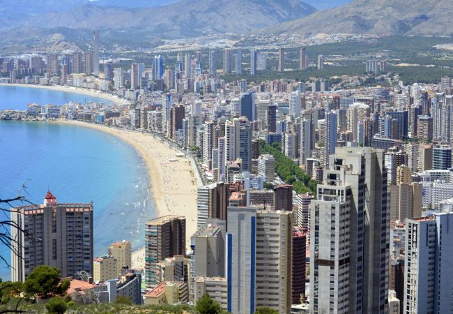 Apartamento en Benidorm - 2BR Ocean II Flat - Parking & 2’ to Levante Beach Apartamento en Benidorm - 2BR Ocean II Flat - Parking & 2’ to Levante Beach