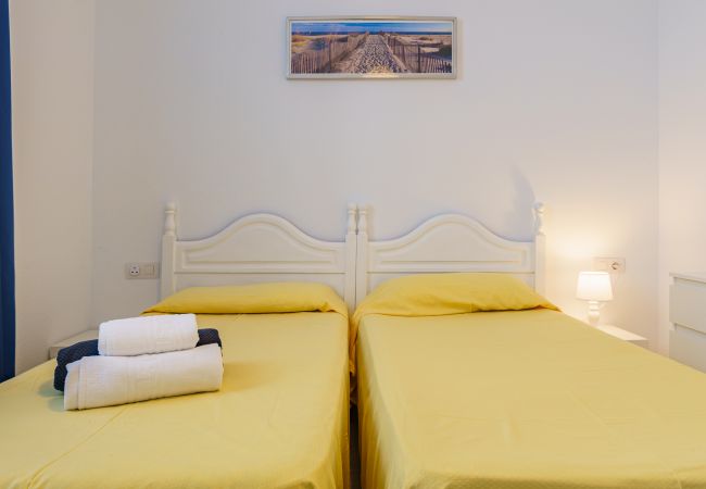 Apartamento en Arona - 2BR Azahara Dream - Pool & Seaviews Apartamento en Arona - 2BR Azahara Dream - Pool & Seaviews