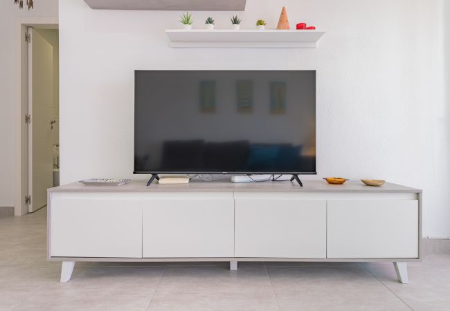 Apartamento en Arona - 2BR Azahara Dream - Pool & Seaviews Apartamento en Arona - 2BR Azahara Dream - Pool & Seaviews
