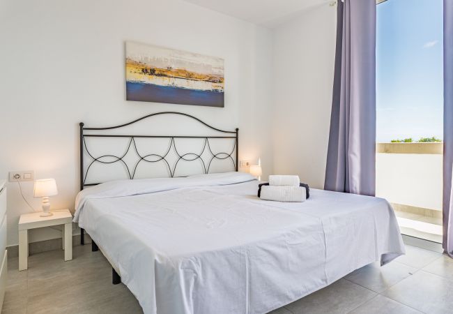 Apartamento en Arona - 2BR Azahara Dream - Pool & Seaviews Apartamento en Arona - 2BR Azahara Dream - Pool & Seaviews