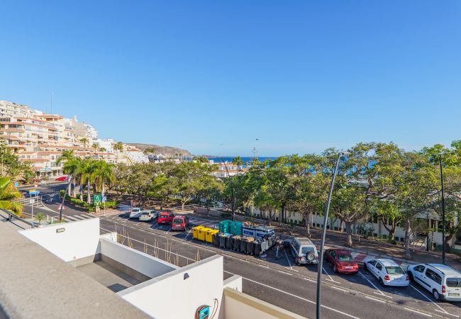 Apartamento en Arona - 2BR Azahara Dream - Pool & Seaviews Apartamento en Arona - 2BR Azahara Dream - Pool & Seaviews