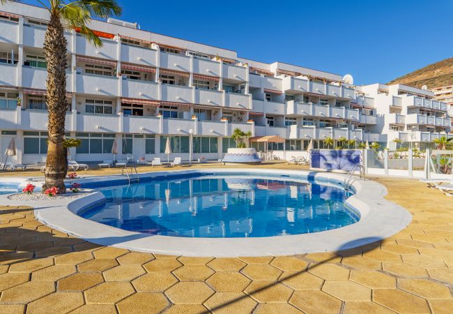 Apartamento en Arona - 2BR Azahara Dream - Pool & Seaviews Apartamento en Arona - 2BR Azahara Dream - Pool & Seaviews