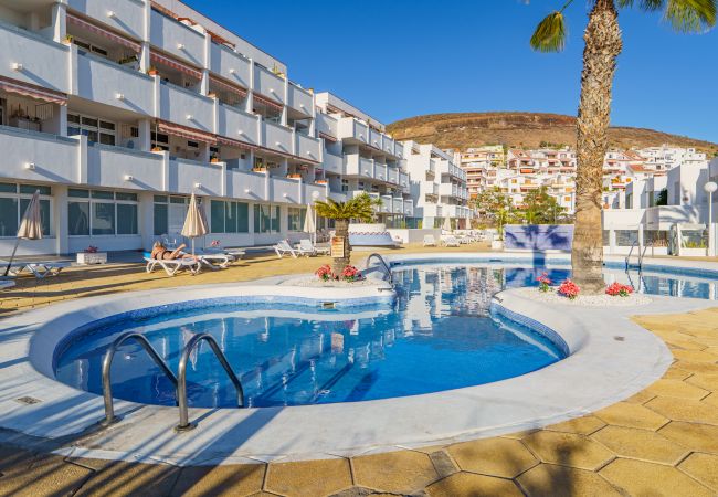 Apartamento en Arona - 2BR Azahara Dream - Pool & Seaviews Apartamento en Arona - 2BR Azahara Dream - Pool & Seaviews