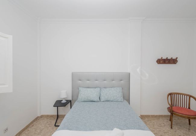 Casa en Arucas - 4BR Chalet El Romero-Private Pool, BBQ & Chill Casa en Arucas - 4BR Chalet El Romero-Private Pool, BBQ & Chill