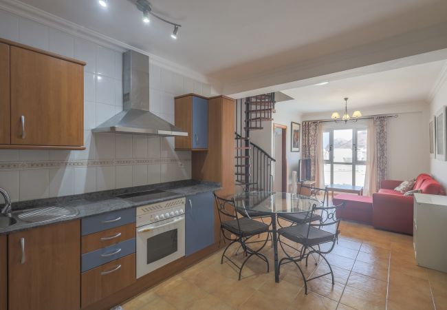 Apartamento en Gáldar - 3BR Buddha Penthouse - Solarium & Pool Apartamento en Gáldar - 3BR Buddha Penthouse - Solarium & Pool