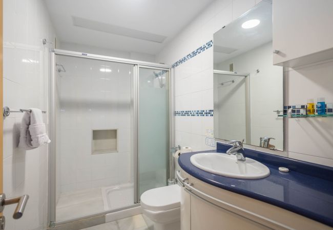 Apartamento en Las Palmas de Gran Canaria - Bright 2BR Flat – Beachfront Las Canteras 2 Apartamento en Las Palmas de Gran Canaria - Bright 2BR Flat – Beachfront Las Canteras 2