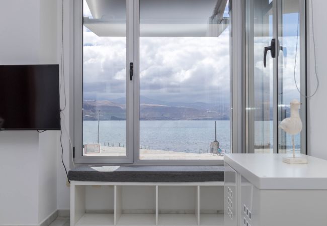 Apartamento en Las Palmas de Gran Canaria - Bright 2BR Flat – Beachfront Las Canteras 2 Apartamento en Las Palmas de Gran Canaria - Bright 2BR Flat – Beachfront Las Canteras 2
