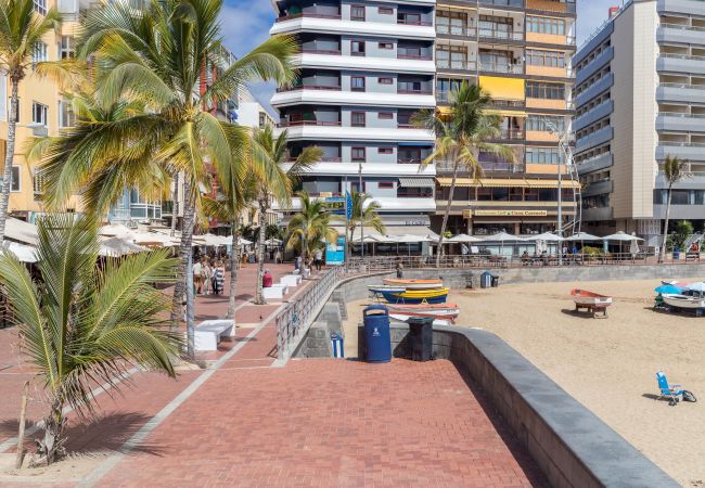 Apartamento en Las Palmas de Gran Canaria - Bright 2BR Flat – Beachfront Las Canteras 3 Apartamento en Las Palmas de Gran Canaria - Bright 2BR Flat – Beachfront Las Canteras 3
