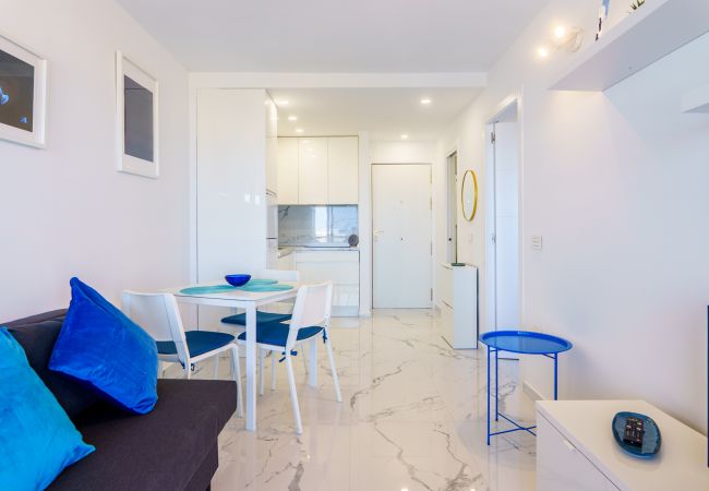 Apartamento en Arona - Suntower Arona - Amazing SeaViews, Pools & Beach Apartamento en Arona - Suntower Arona - Amazing SeaViews, Pools & Beach