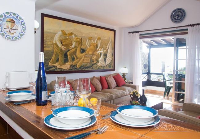 Villa in Puerto del Carmen - 2BR Villa Solarium Terrace + 2 min Walk to Beach Villa in Puerto del Carmen - 2BR Villa Solarium Terrace + 2 min Walk to Beach