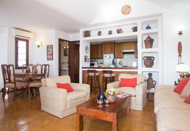 Villa in Puerto del Carmen - 2BR Villa Solarium Terrace + 2 min Walk to Beach Villa in Puerto del Carmen - 2BR Villa Solarium Terrace + 2 min Walk to Beach