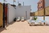 House in Vecindario - 2BR House Near the Airport + Private Solarium