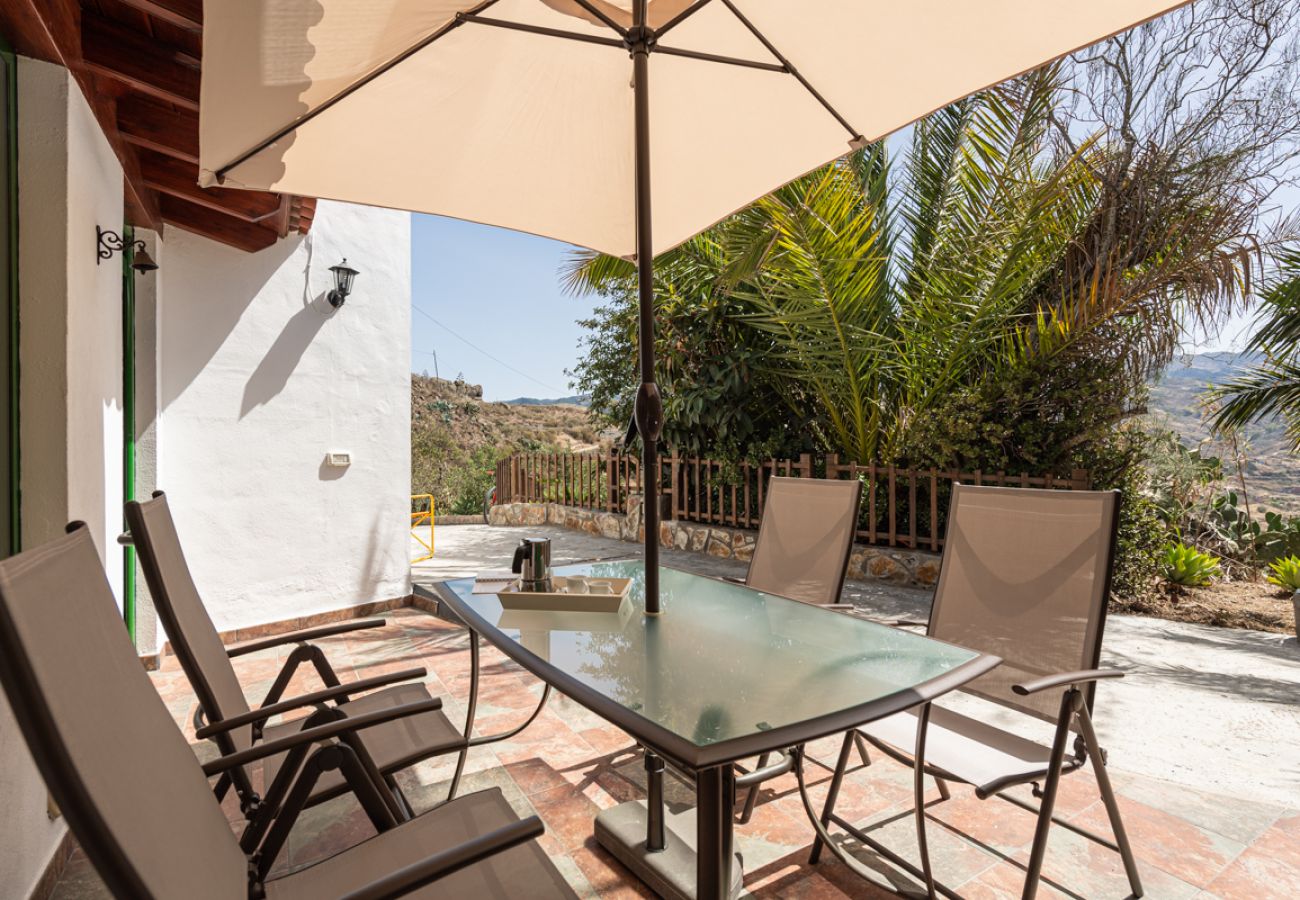 House in Santa Brígida - 2BR House - Sunset Views Terrace + Parking - Rural