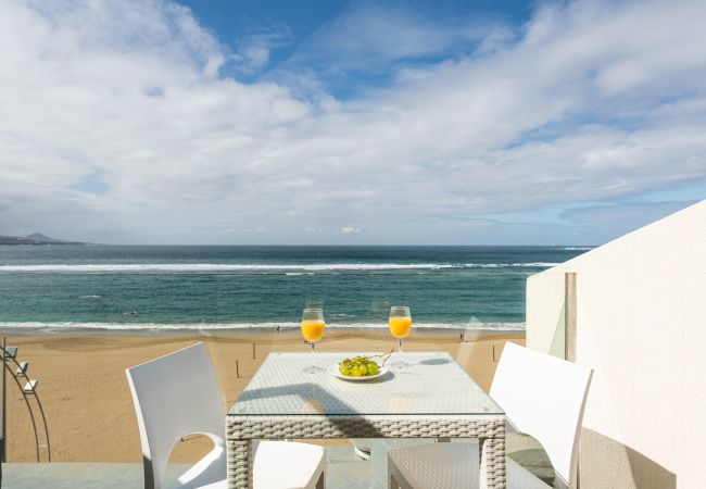  in Las Palmas de Gran Canaria - Beachfront Home Las Canteras 4 - Sea Views Terrace
