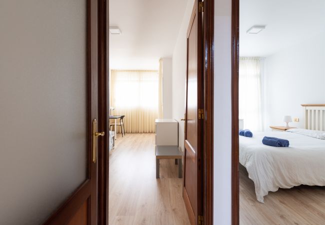 Apartment in Las Palmas de Gran Canaria - Centric 2BR Flat 5 min Walk to Las Canteras Beach Apartment in Las Palmas de Gran Canaria - Centric 2BR Flat 5 min Walk to Las Canteras Beach