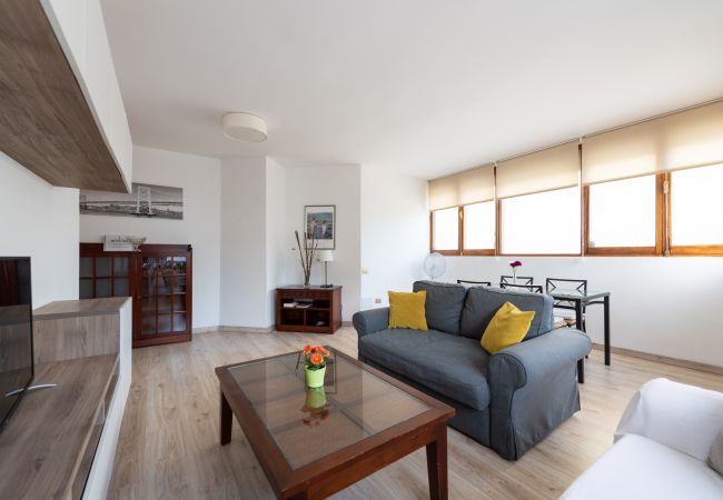 Apartment in Las Palmas de Gran Canaria - Centric 2BR Flat 5 min Walk to Las Canteras Beach Apartment in Las Palmas de Gran Canaria - Centric 2BR Flat 5 min Walk to Las Canteras Beach