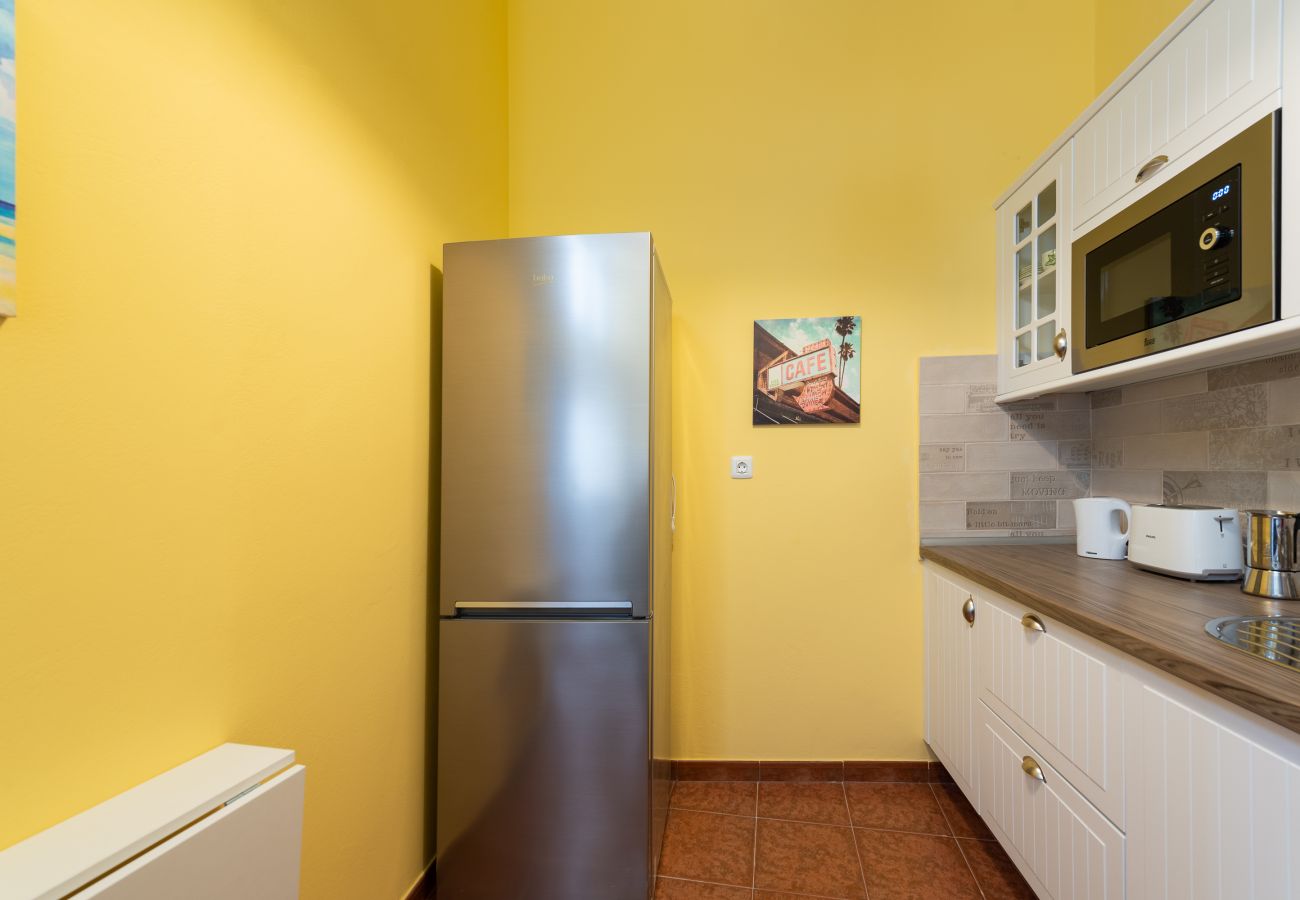 Apartment in Arucas - Balcony Spacious 2BR Historic Centre Arucas Apartment in Arucas - Balcony Spacious 2BR Historic Centre Arucas