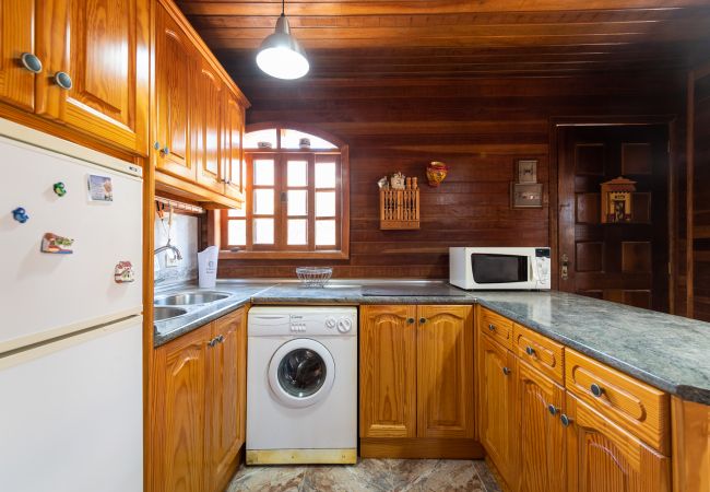 House in San Bartolomé de Tirajana - Camping Cabin - Private Solarium & Pool - BBQ House in San Bartolomé de Tirajana - Camping Cabin - Private Solarium & Pool - BBQ