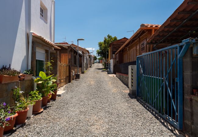 House in San Bartolomé de Tirajana - Camping Cabin - Private Solarium & Pool - BBQ House in San Bartolomé de Tirajana - Camping Cabin - Private Solarium & Pool - BBQ