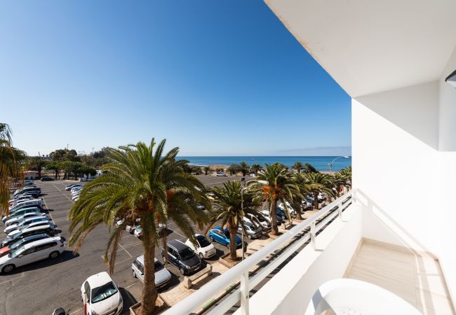  Arguineguin apartment with terrace overlooking the sea